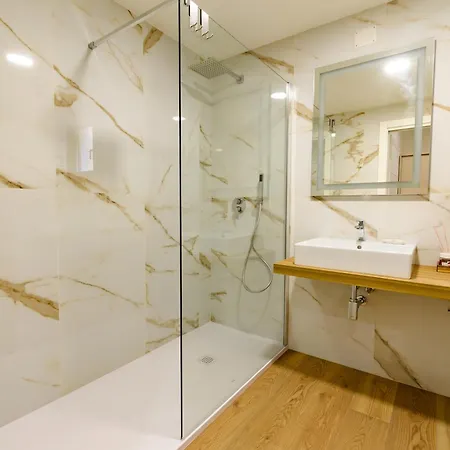 Konukevi Harbor - 4*