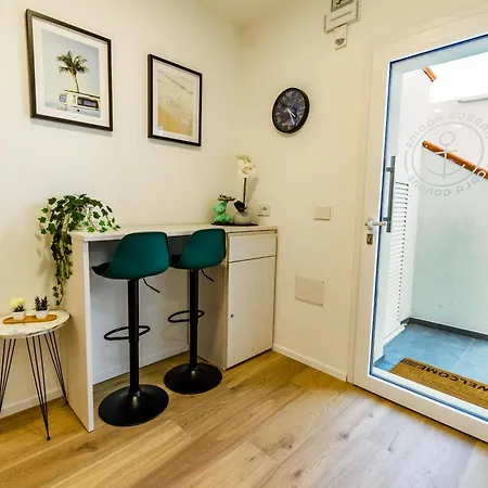 Harbor - Konukevi Cala Gonone